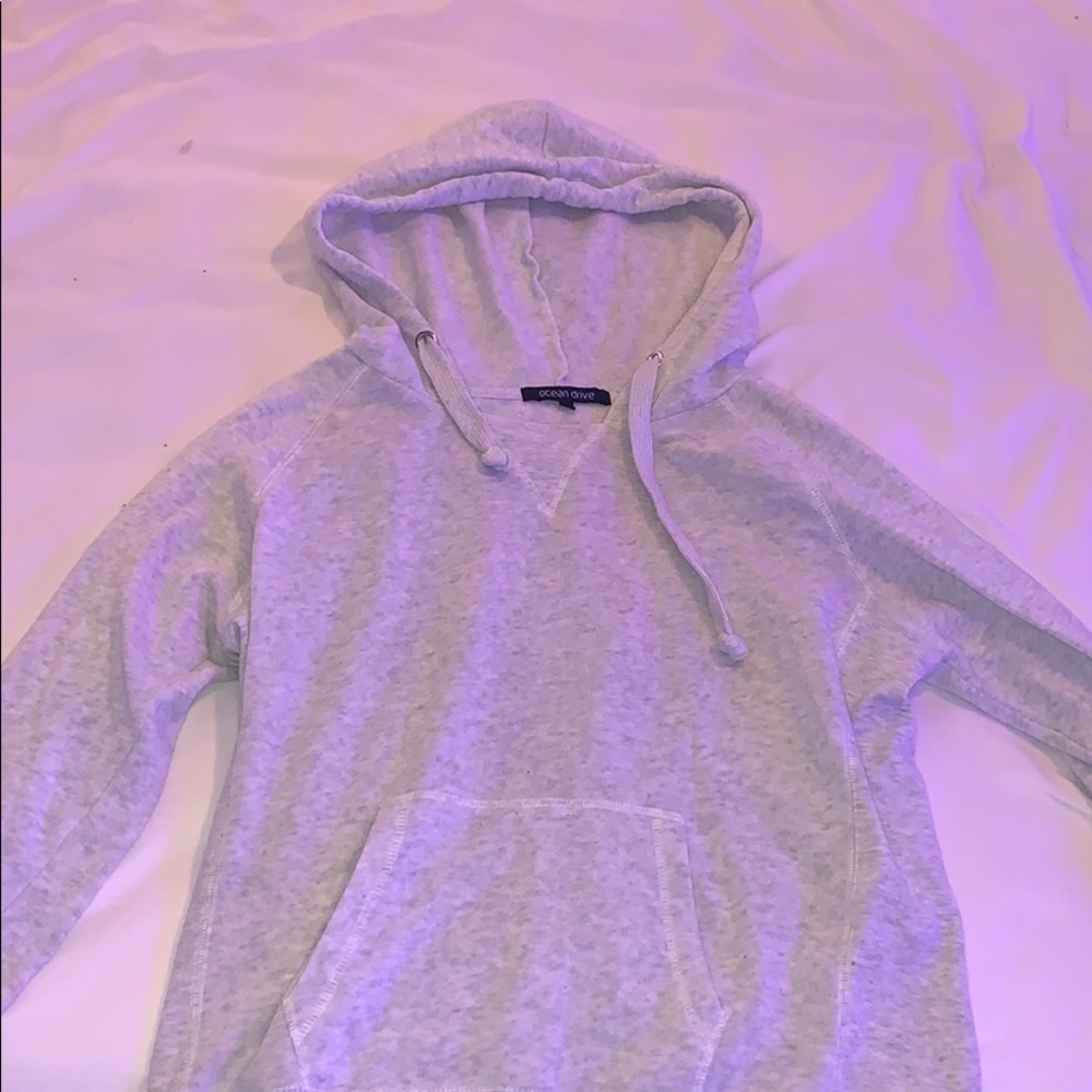 White Hoodie Pullover